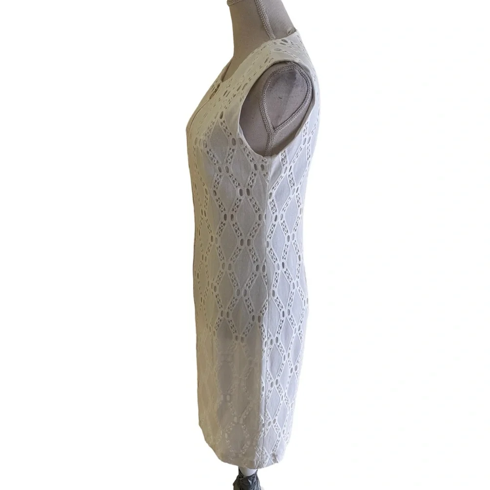 Tahari white lattic
